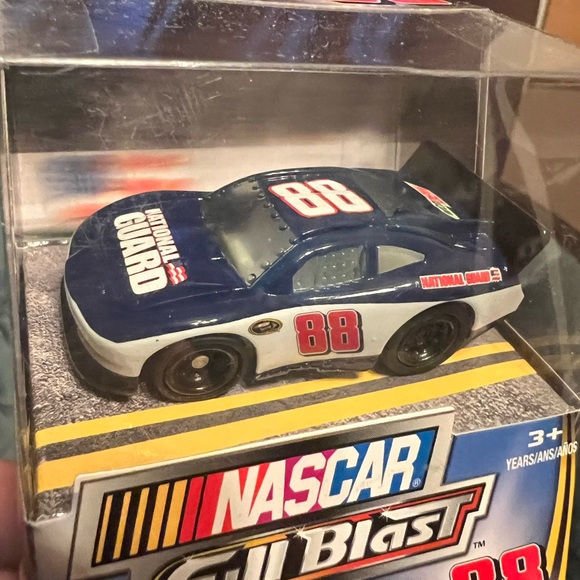 NASCAR Dale Earnhardt jr #88 NWT pull back racers SOLD SEPARATELY- 2 available - Picture 4 of 7